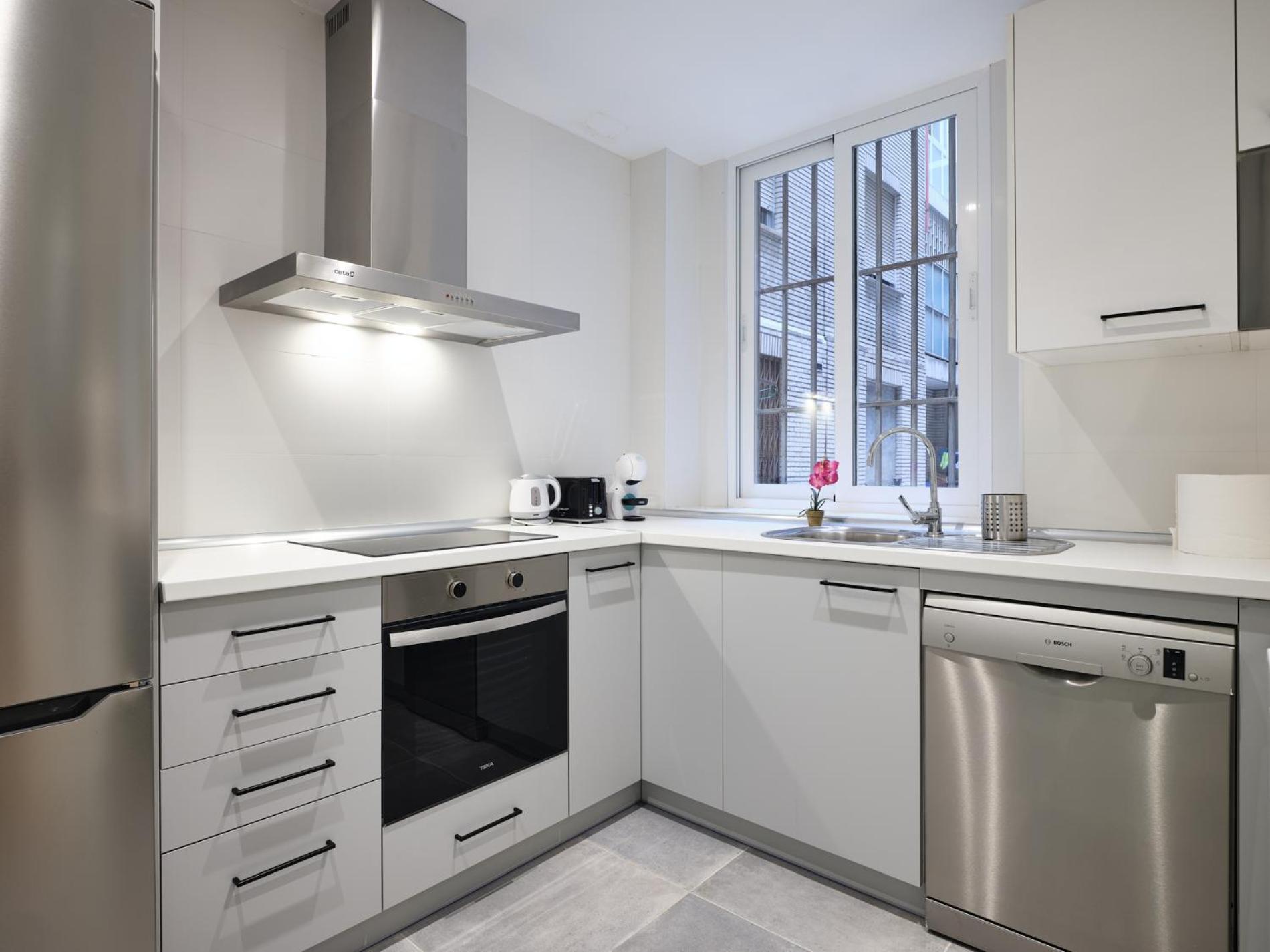 My City Home - Student Rooms In Moncloa Мадрид Екстериор снимка